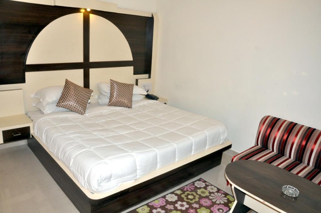 Hotel Mount View Катра Номер фото